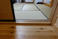 けやきの間入口②