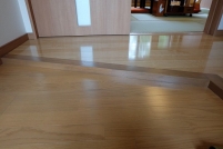 客室１０２入口
