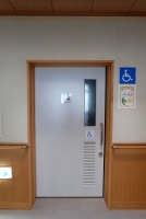 車椅子トイレ入口