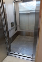 館内エレベーター
