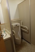 共用男子トイレ