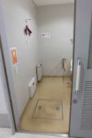 １階ＵＤトイレ入口