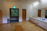 入口、脱衣場