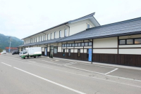総本店・駐車場