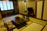 １２畳和室（けやき）