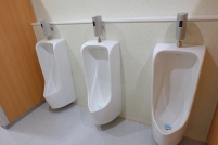 宴会場男子トイレ