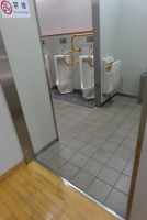 ２階男子トイレ