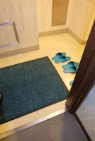 宴会場トイレ男子　入口