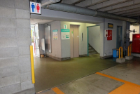 南駐車場