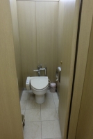 レストラン付近女子トイレ個室
