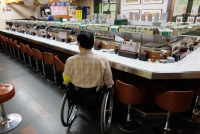 市場のすしやさん