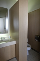 フロントエリア女性トイレ全体