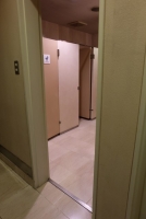 1階共用トイレ（女子）　入口