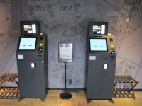 チェックイン機