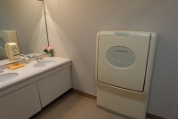 共用トイレ１F　（女性）