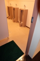 宴会場トイレ（男子）　入口