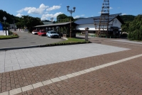 駅前駐車場・タクシー乗り場
