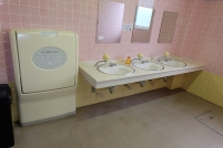 女性トイレ（ふるさと料理館１Ｆ）