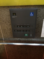 エレベーター