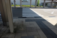 建物までの通路