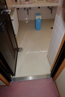 女子トイレ入口