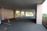 屋内駐車場