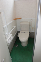 女子トイレ個室