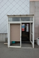 入口（大型バス駐車場側）