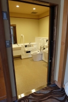 ユニバーサルトイレ入口