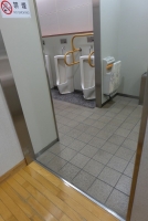 ２階男子トイレ