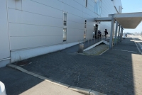 正面玄関