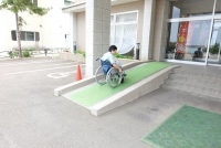 入口スロープ